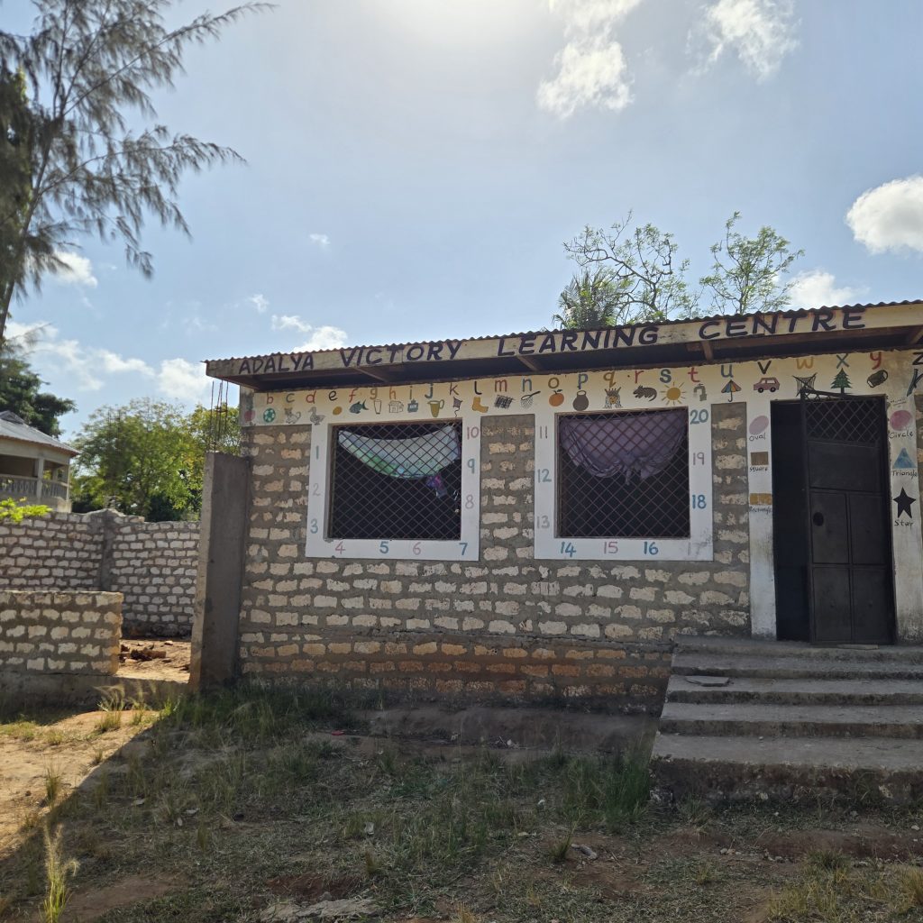 Gebäude des Adalya Victory Learning Centre